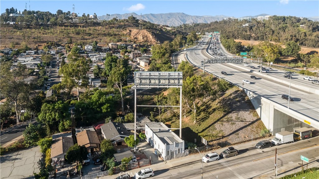 4421 -4423 Floral Drive