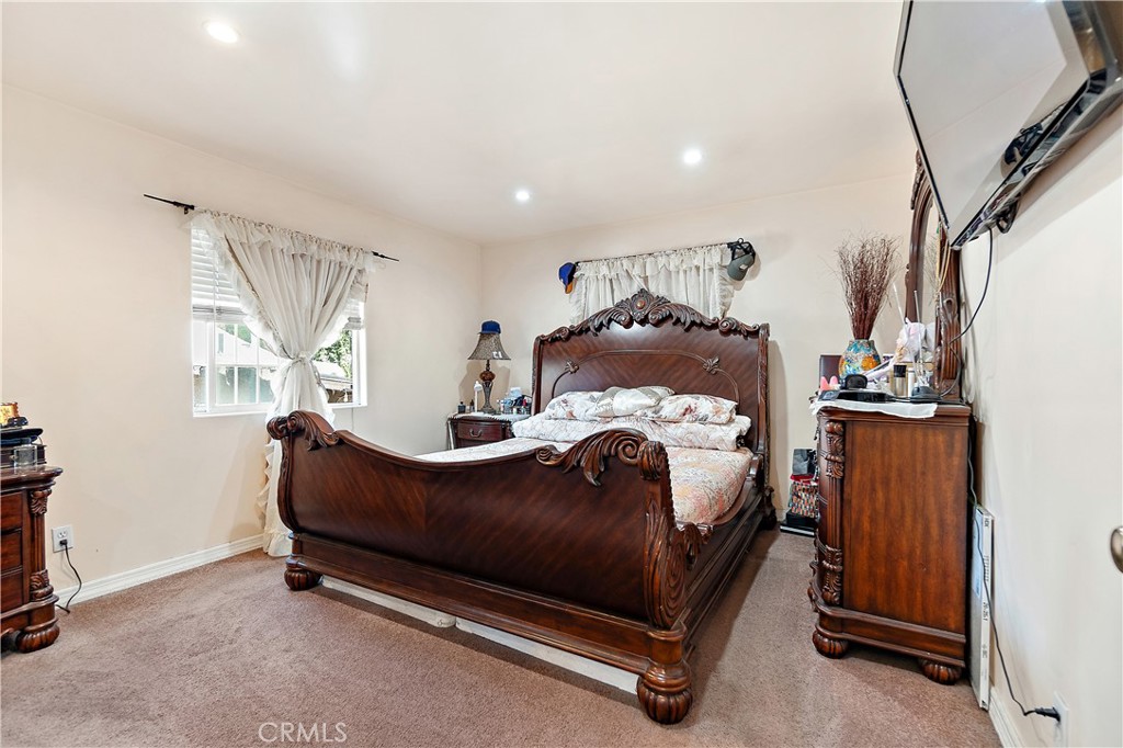 4421 -4423 Floral Drive