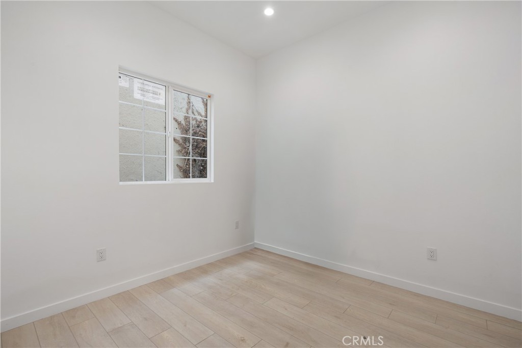 3929 Brighton