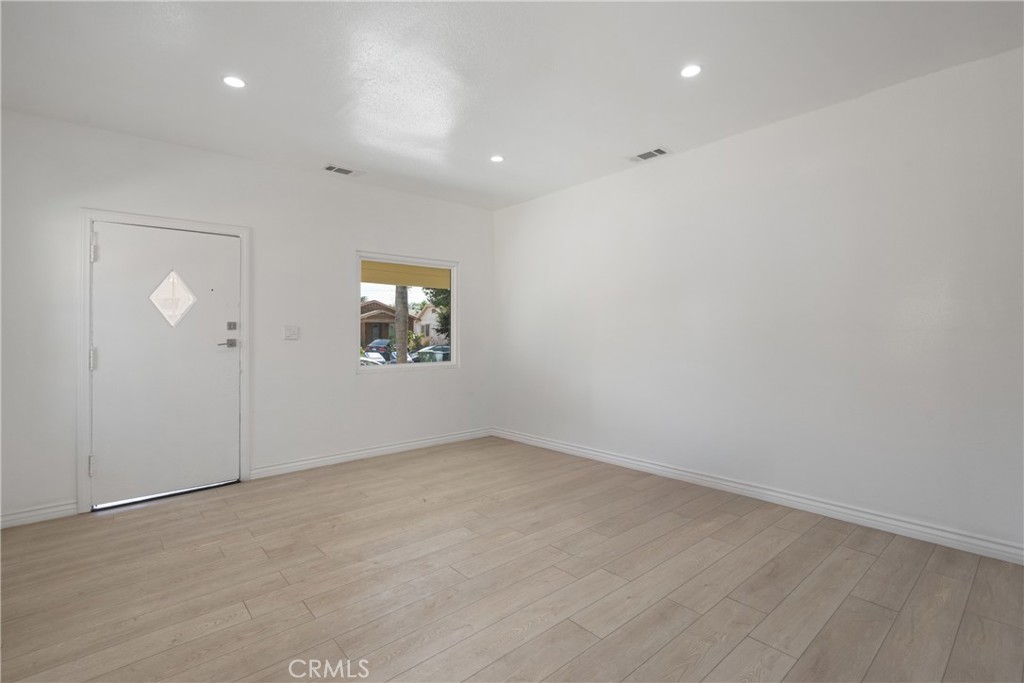 3929 Brighton