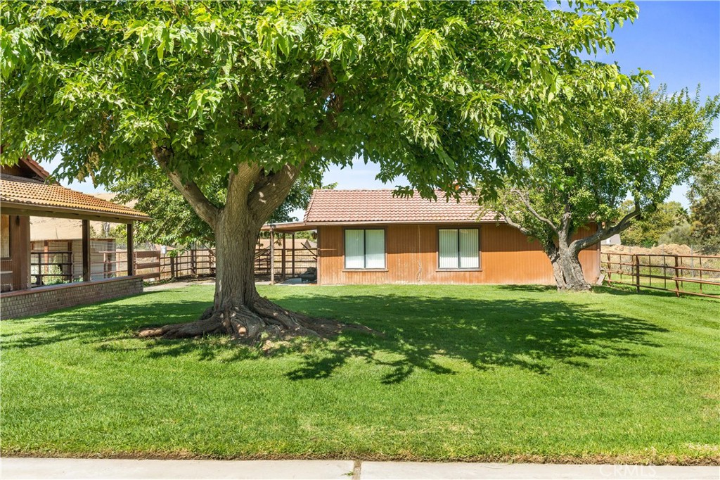 32623 Highway 190