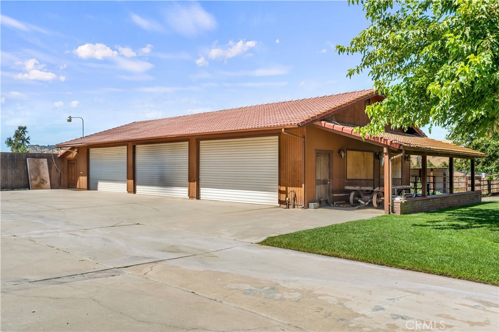 32623 Highway 190