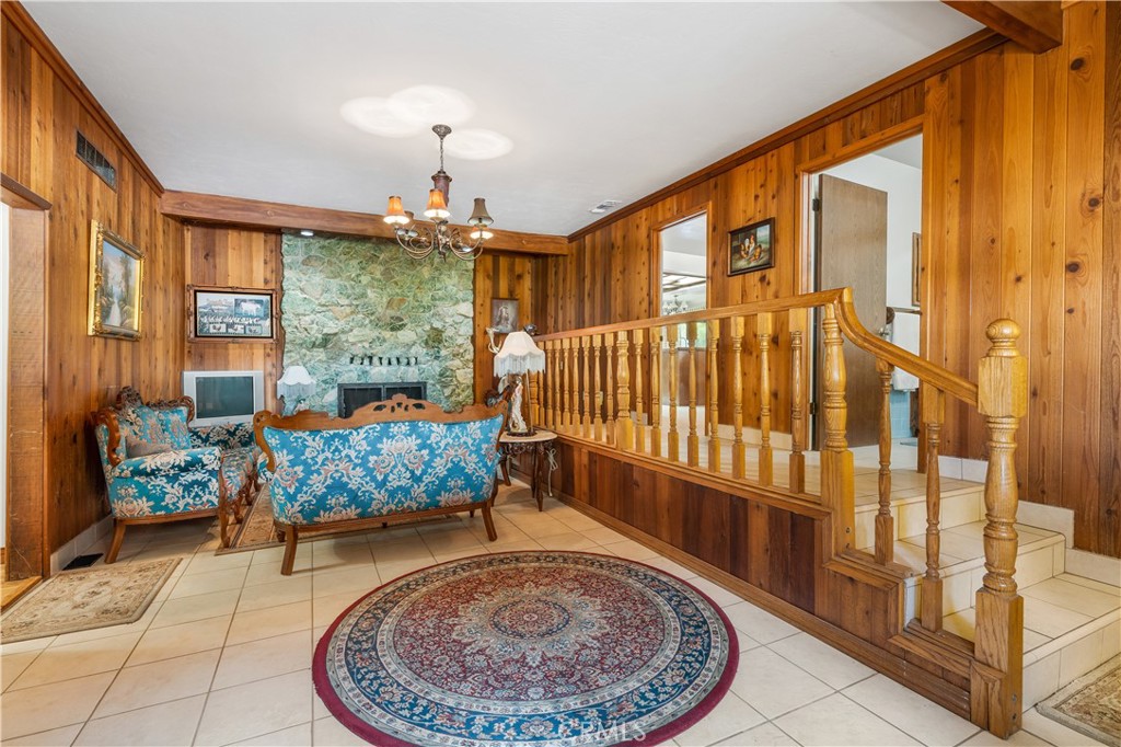 32623 Highway 190