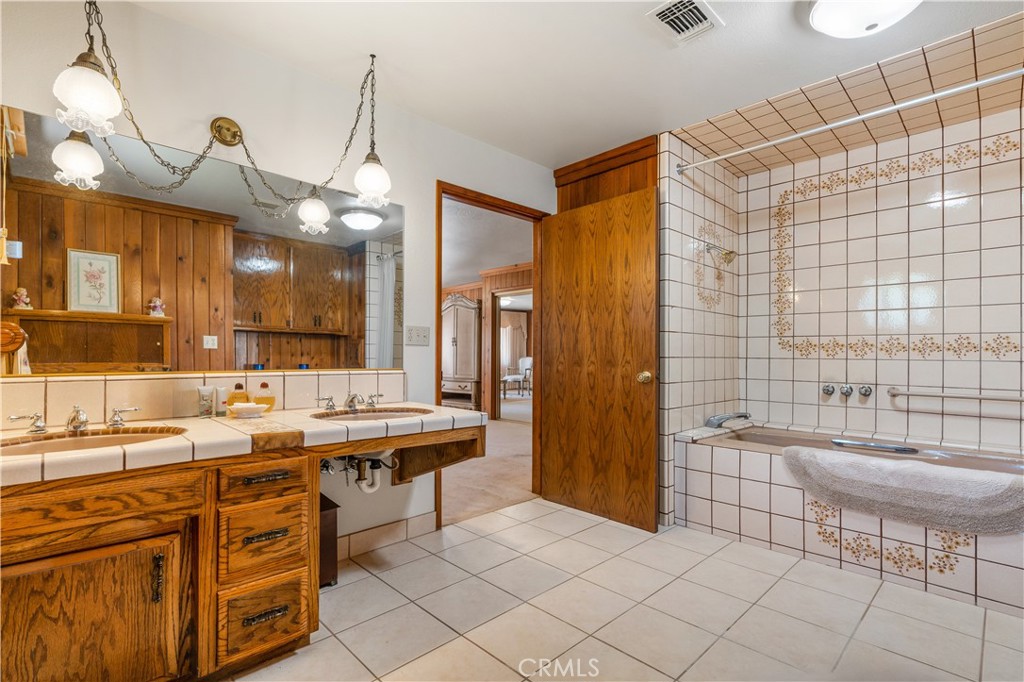 32623 Highway 190