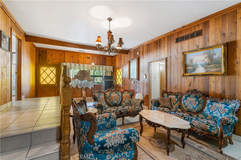 32623 Highway 190