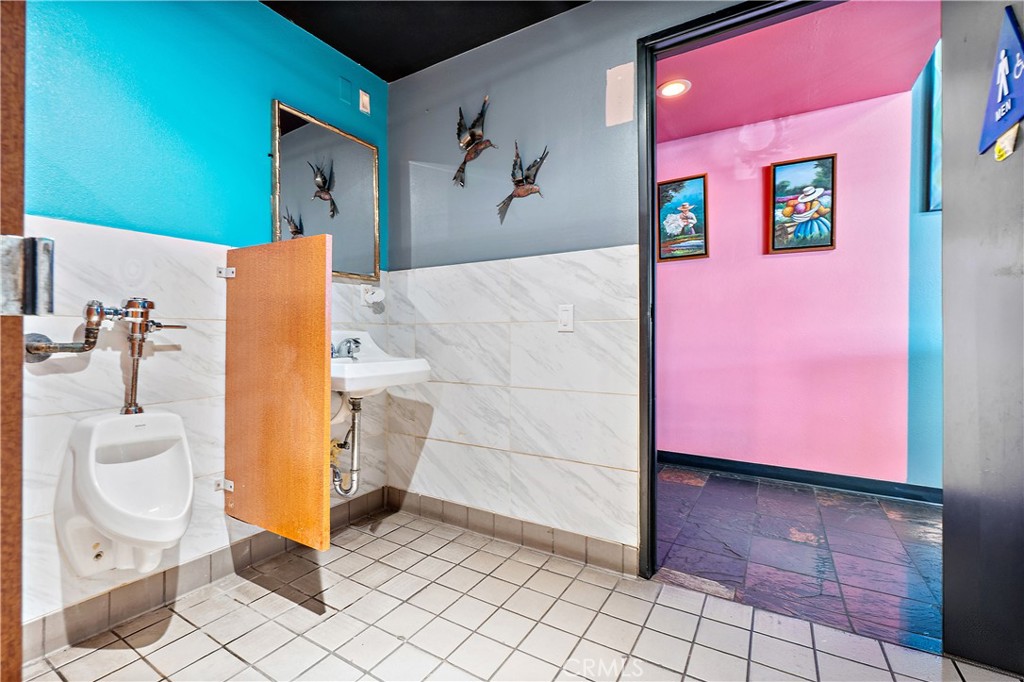 2363 California 105
