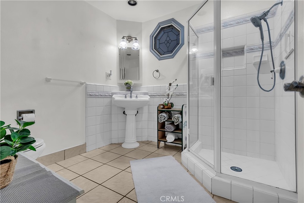 16822 Ardmore
