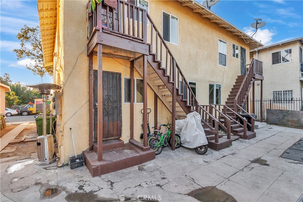4257 San Pedro