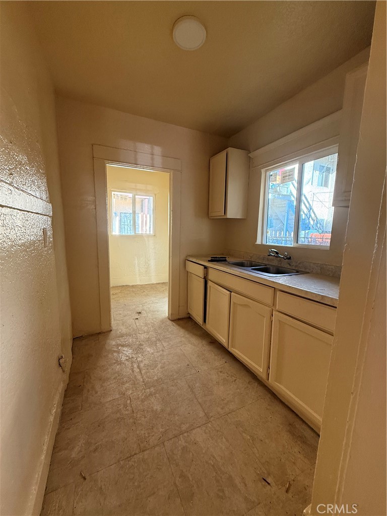 4257 San Pedro