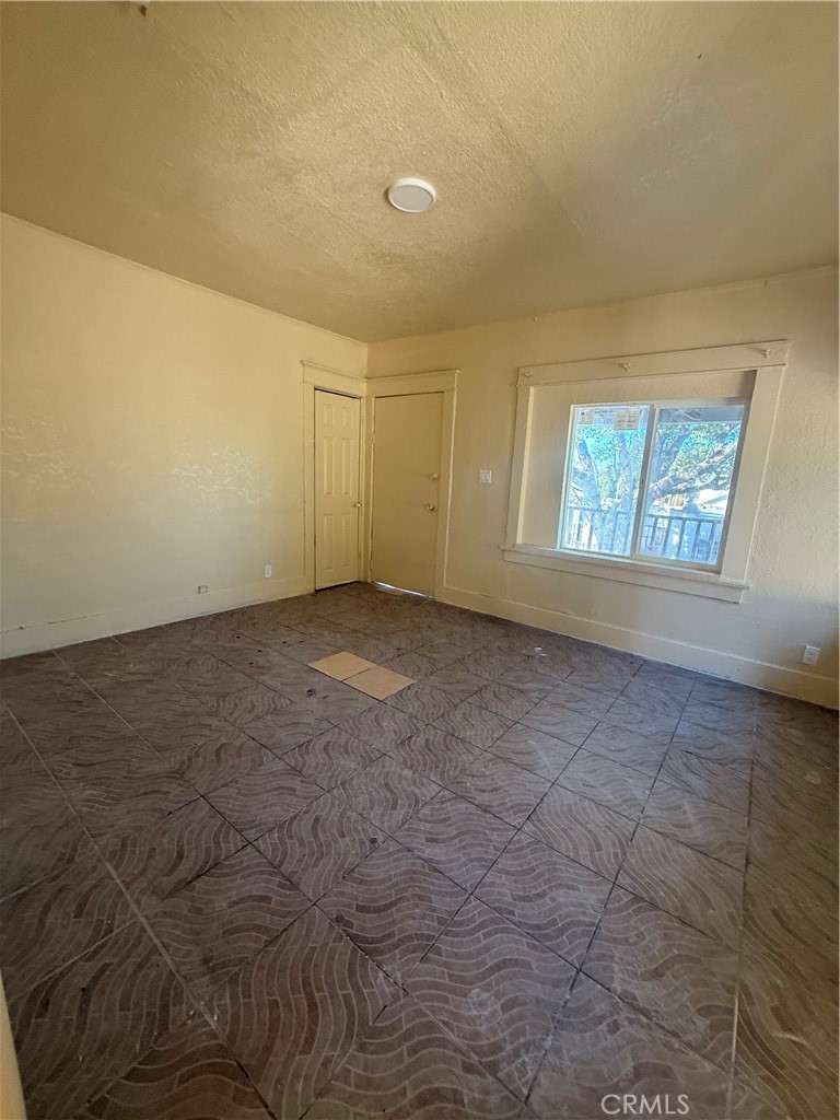 4257 San Pedro