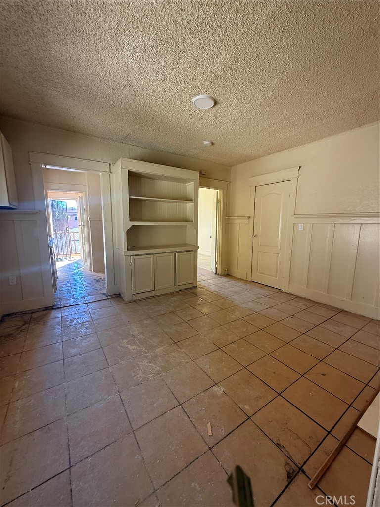 4257 San Pedro