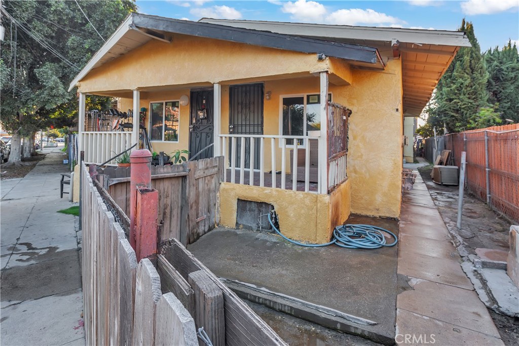 4257 San Pedro