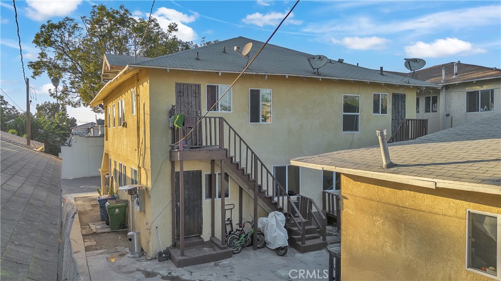 4257 San Pedro