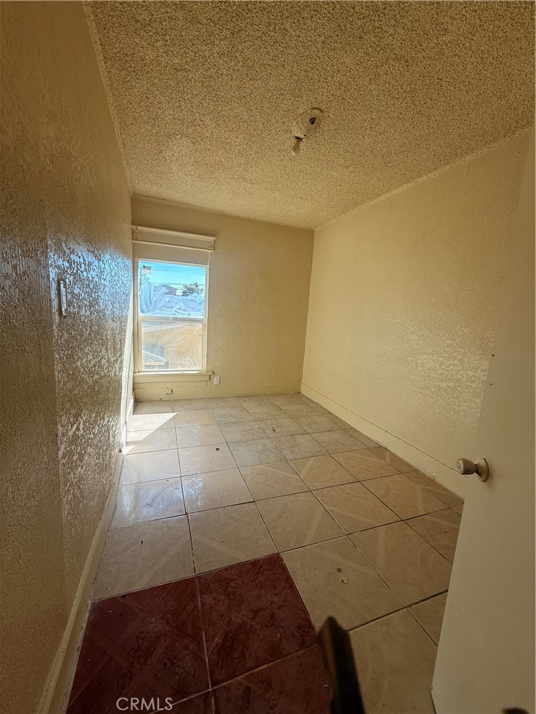 4257 San Pedro