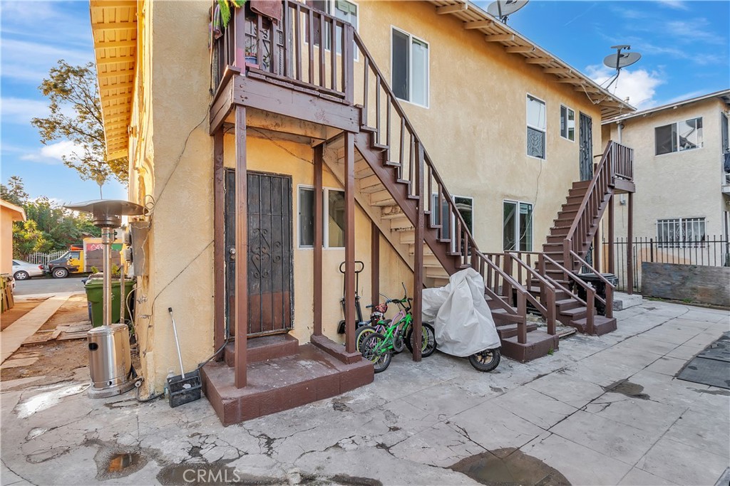4257 San Pedro