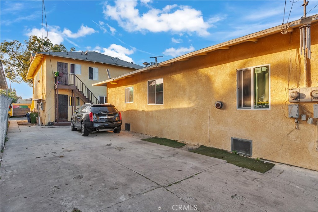 4257 San Pedro