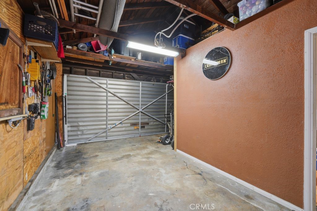 7752 Comstock