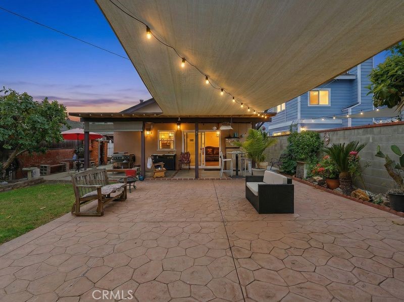 7752 Comstock