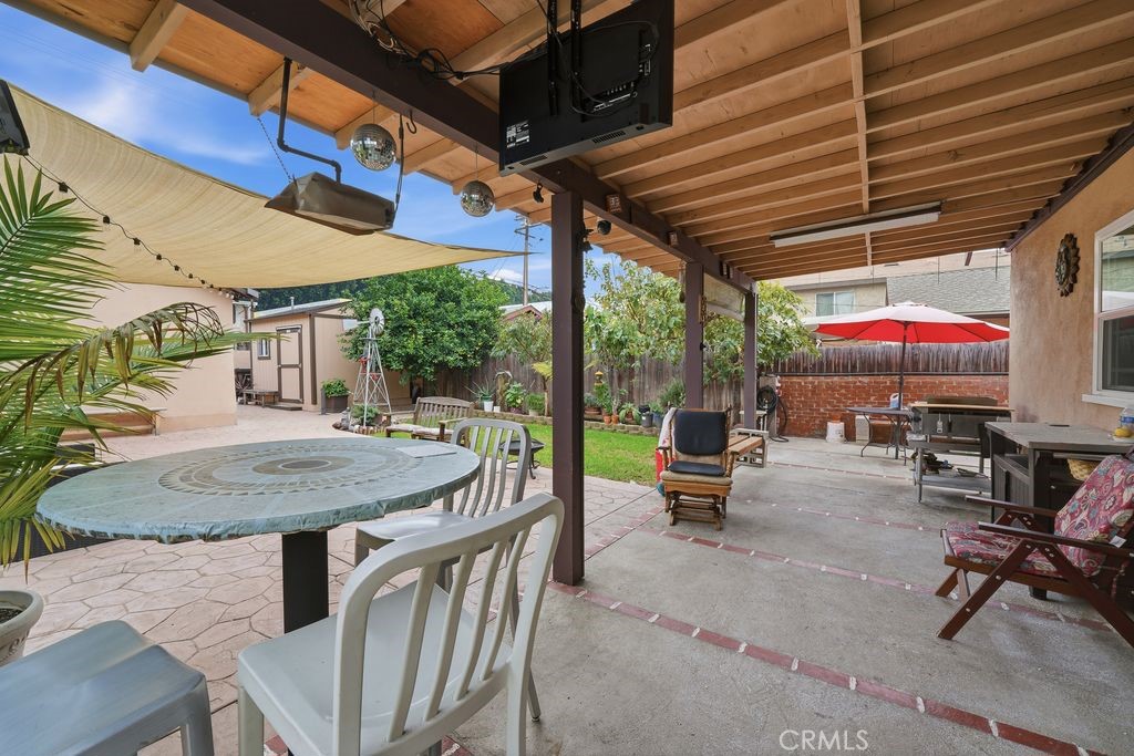 7752 Comstock