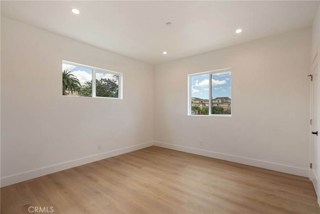 2843 Folsom