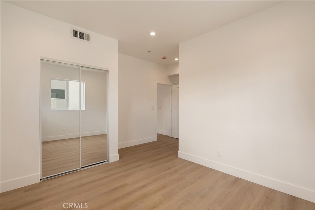 2843 Folsom
