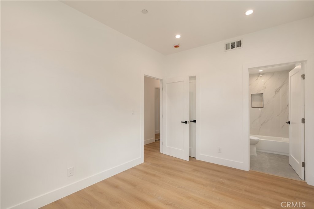 2843 Folsom