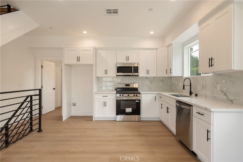 2843 Folsom