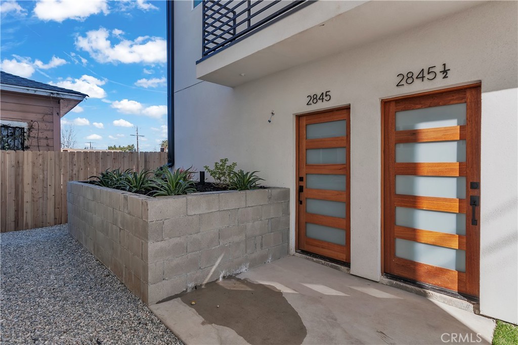 2843 Folsom