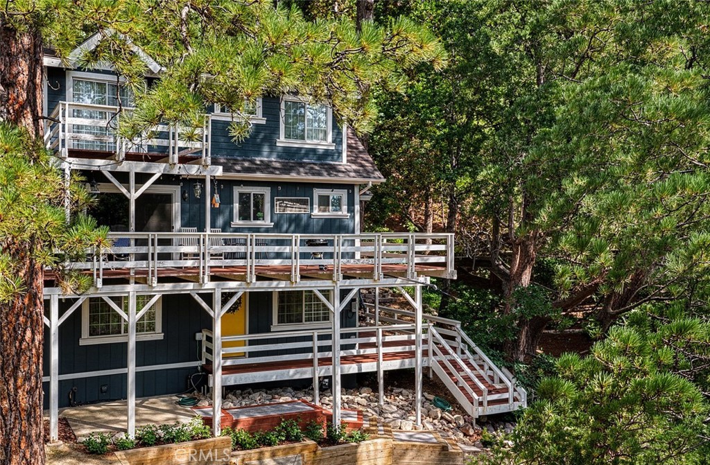 27313 Pinewood
