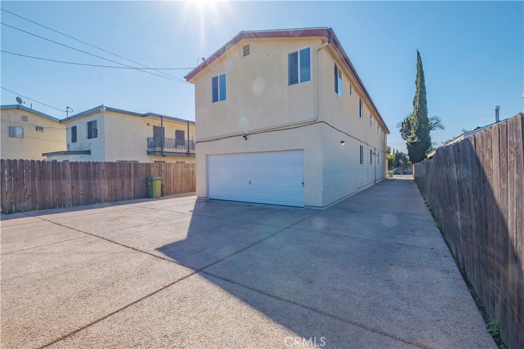 149 W Colden