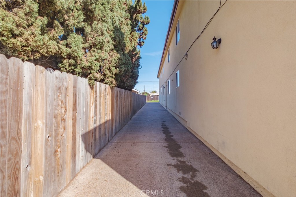 149 W Colden