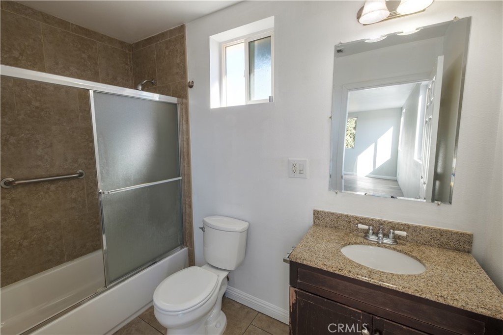 149 W Colden