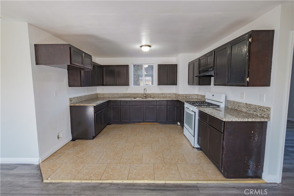149 W Colden