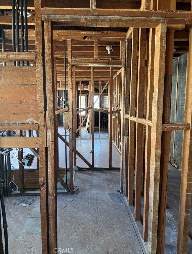 328 N Mariposa