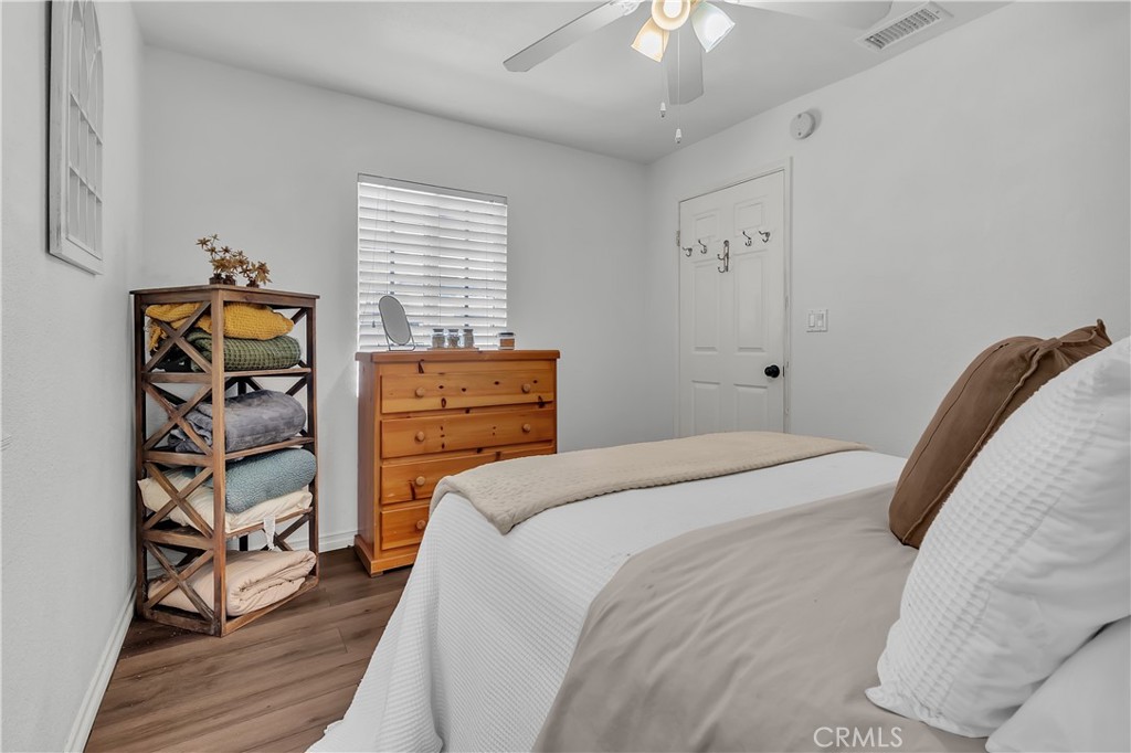 1414 W Shorb