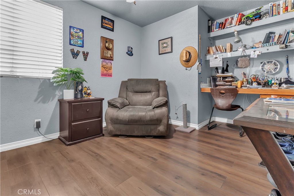 1414 W Shorb