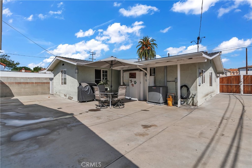 1414 W Shorb