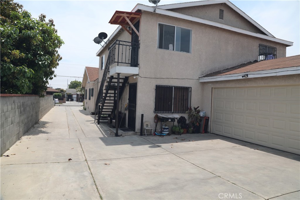 3531 E 61st