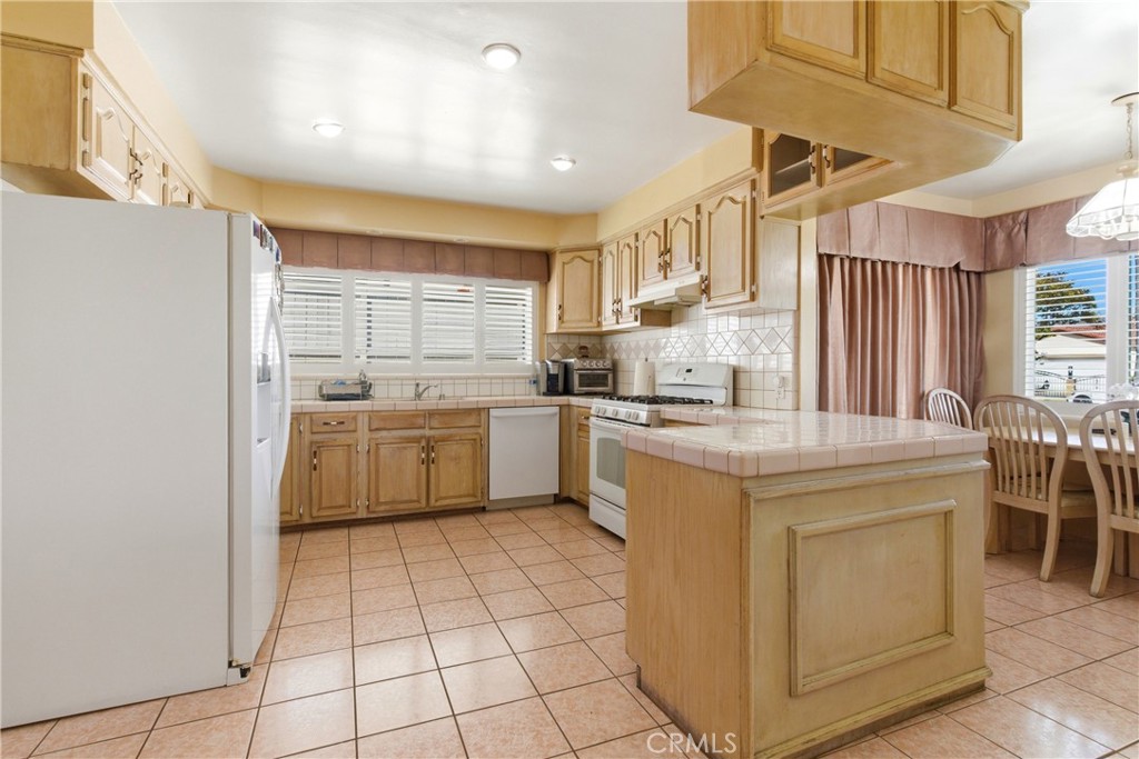 321 N 18th