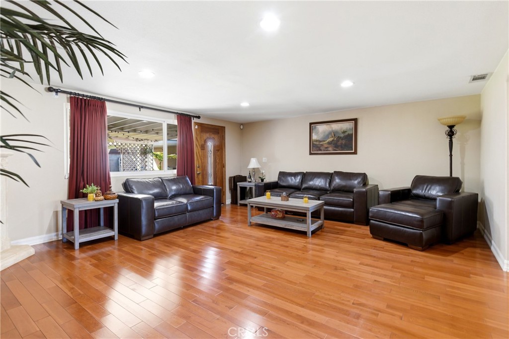321 N 18th
