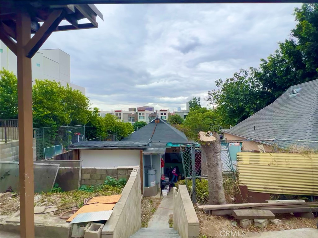 1405 W 2nd