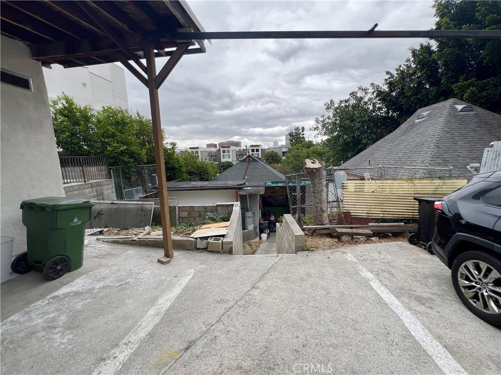 1405 W 2nd