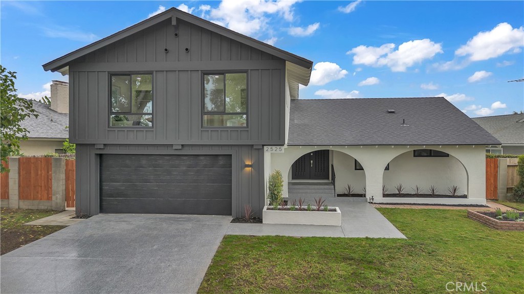 2525 N Pacific