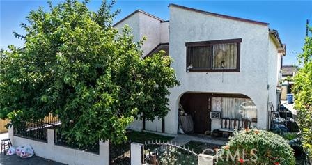 2526 Flower Street