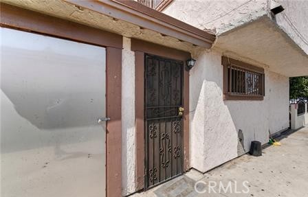 2526 Flower Street