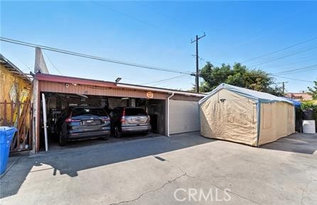 2526 Flower Street
