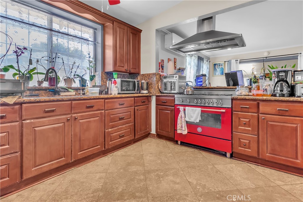 1140 Sturbridge