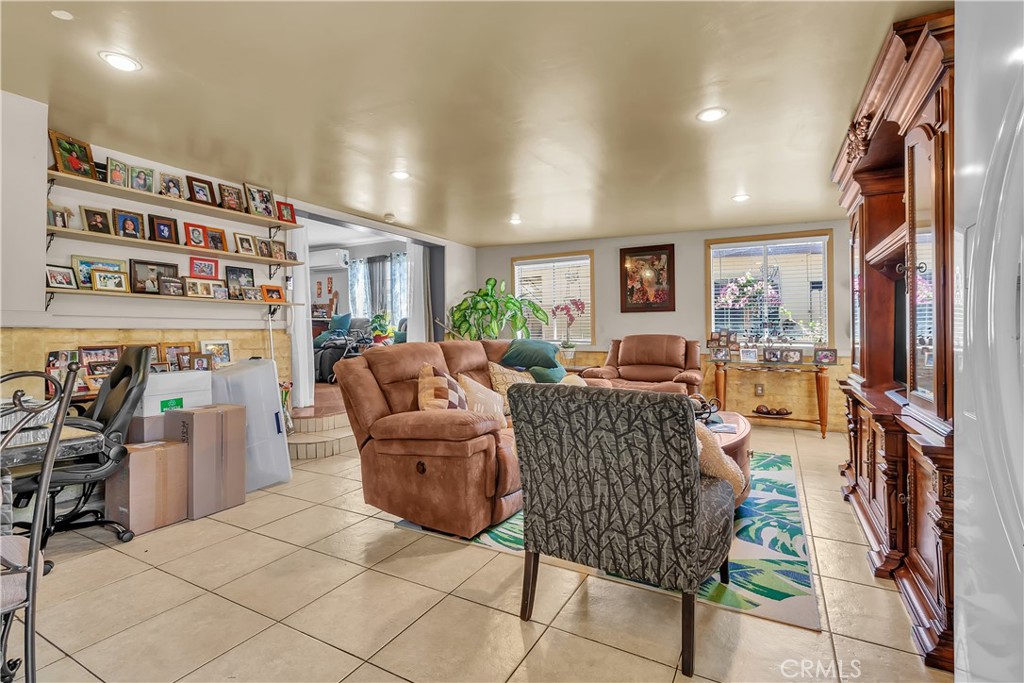 1140 Sturbridge