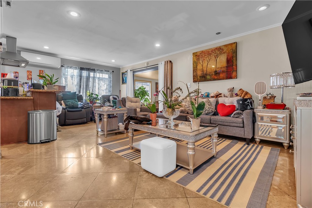 1140 Sturbridge