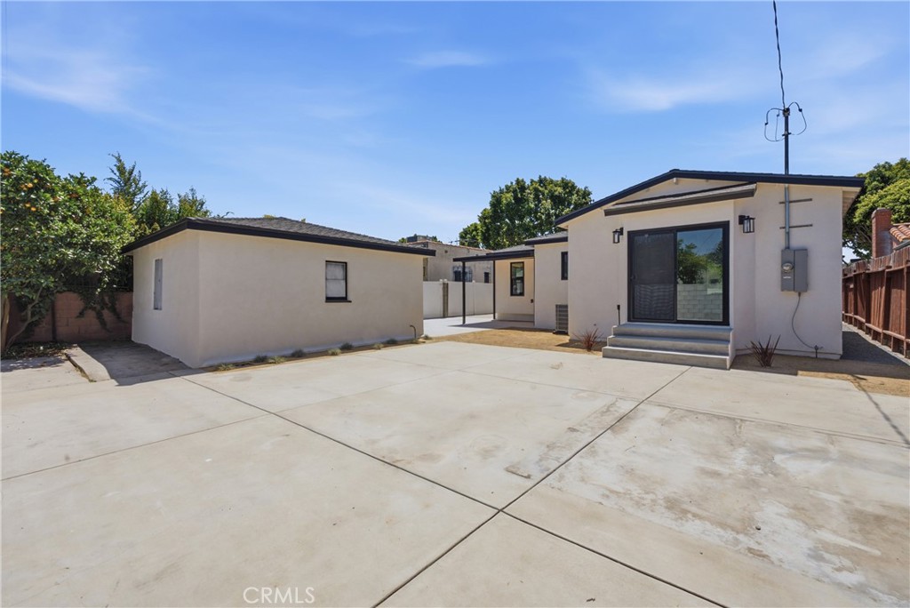 8104 S 2nd